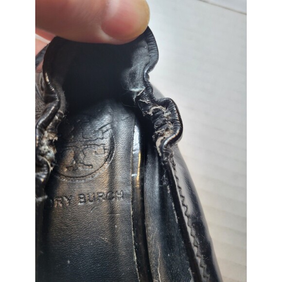 Tory Burch Leather Ballet Flats Women’s Size 7.5 Silver Medallion Black Slip Ons - Picture 3 of 9